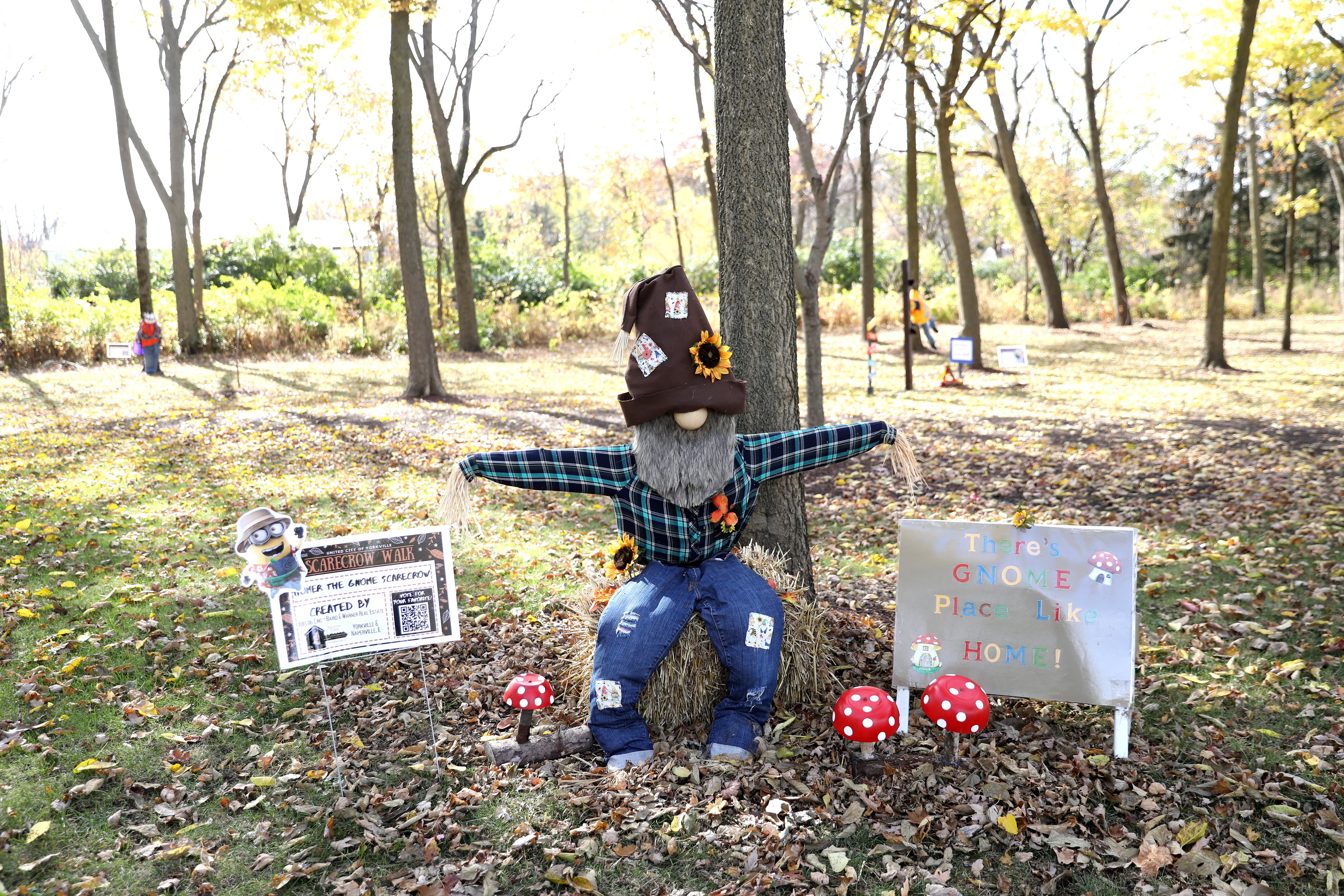 5 Things to Do: Halloween party at Suzy’s Bar & Grill, Scarecrow Walk & more this weekend in Kendall County — Hinsdale Arts news
