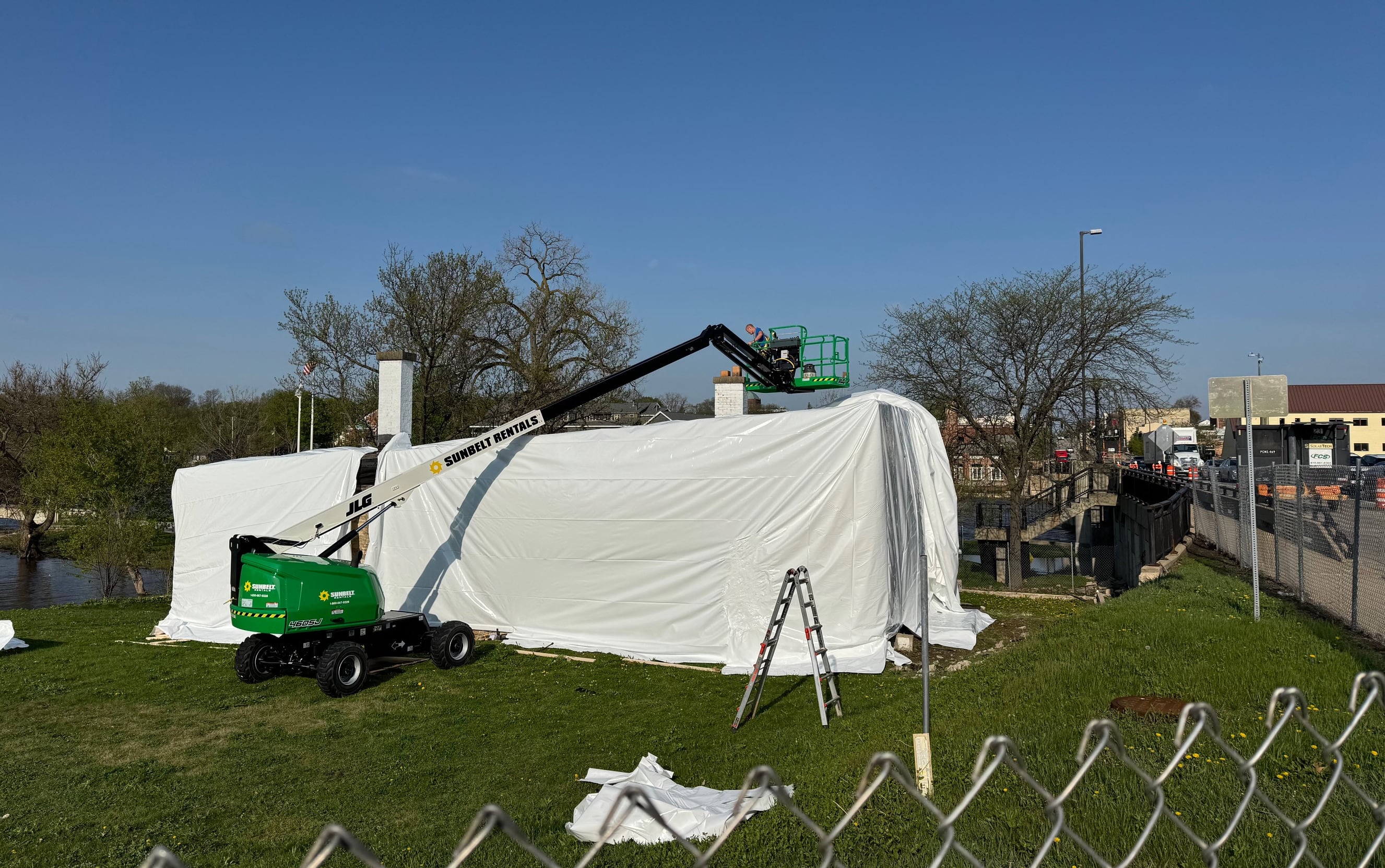 Hearing officer backs Geneva in blacksmith shop shrink-wrap flap — Hinsdale Real Estate news